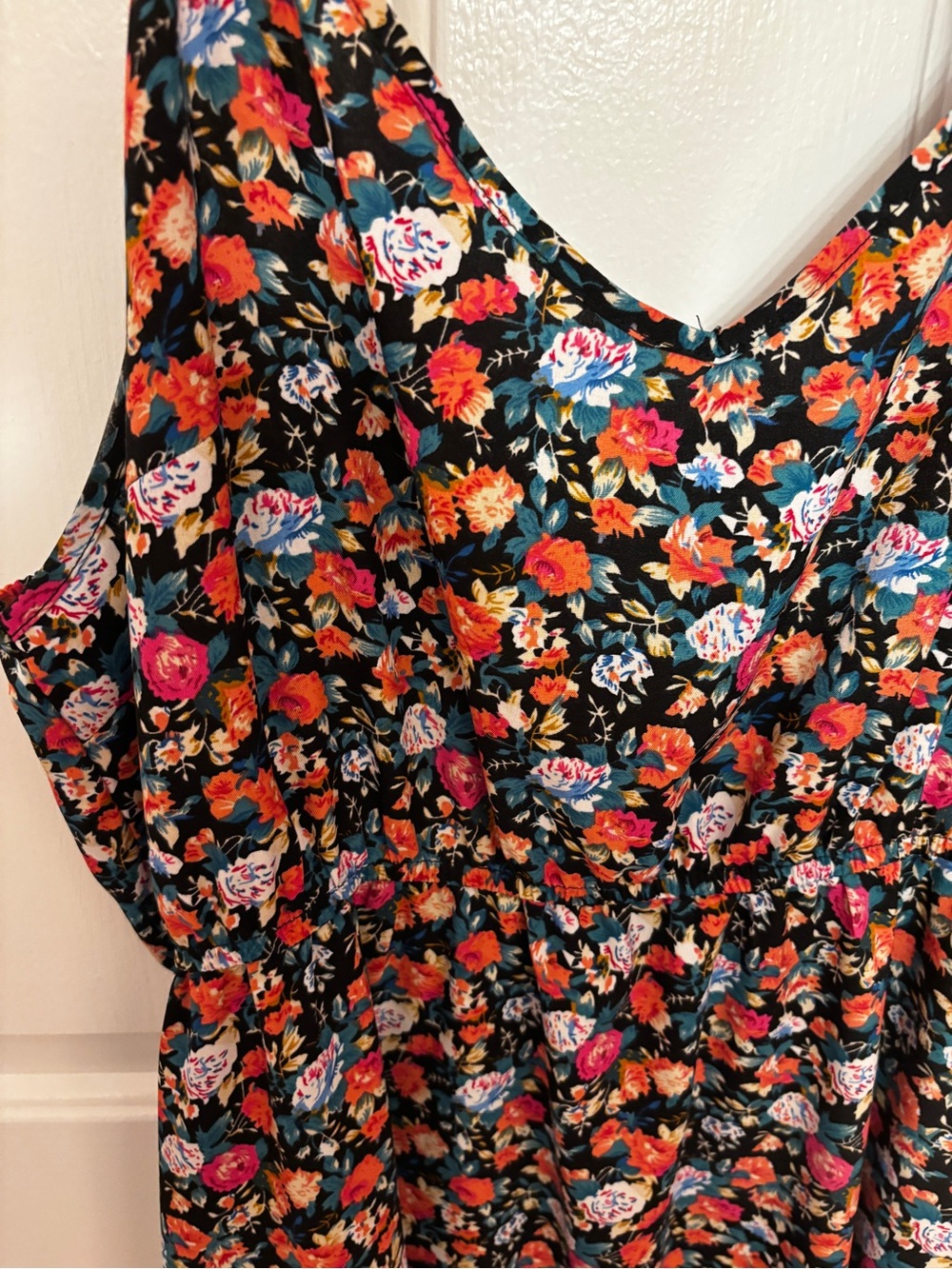 Floral V-Neck Sleeveless Women’s Midi Dress